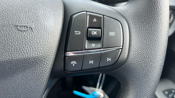 Ford Transit Courier Diesel 1.5 EcoBlue Trend Van - Image 33